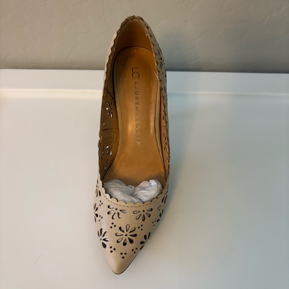 LC Lauren Conrad Confetti Ivory flower laser cut out stiletto heels size 6 - Picture 11 of 16